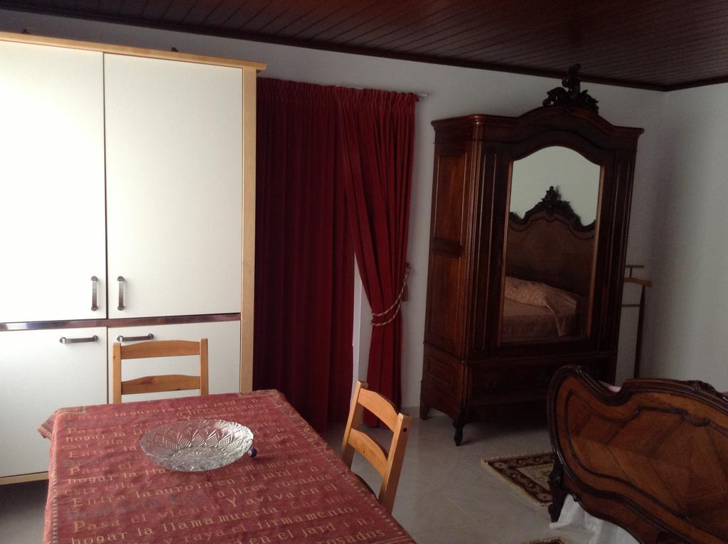 Casa Amarela Guesthouse Lagos Kamer foto